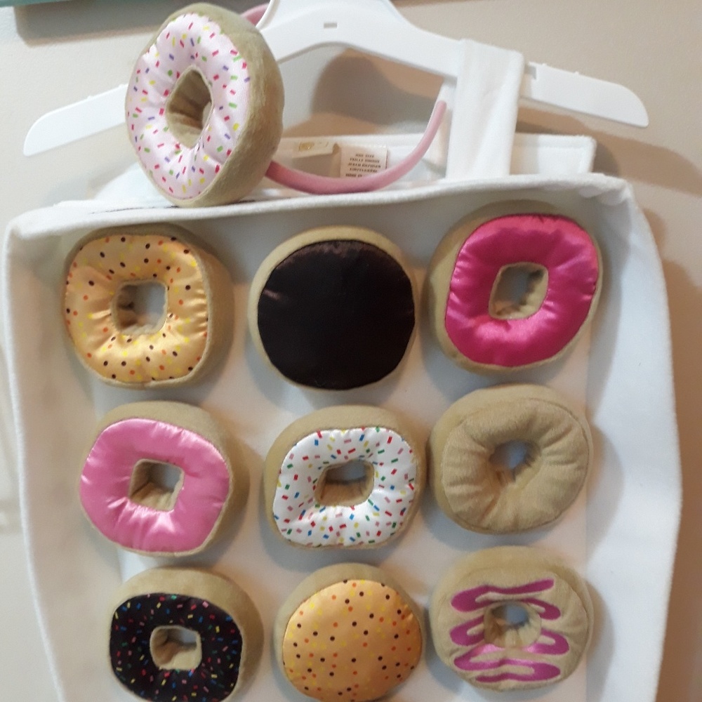 Delicius Donuts costume
